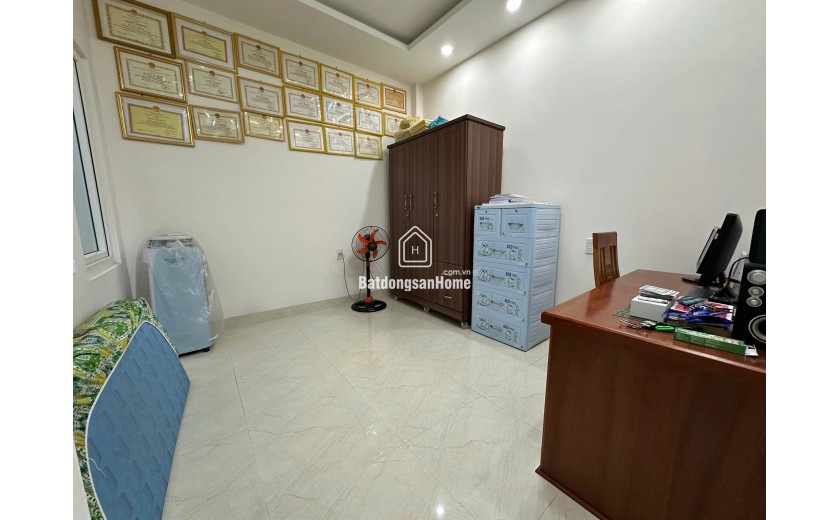 Nhà 3 tầng hẻm ô tô Bắc Sơn – gần biển 400m, gara ô tô, giá chỉ 7,2 tỷ!